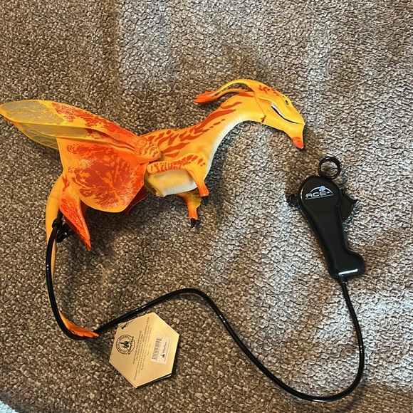 Disney Parks ACE Pandora Avatar Banshee Interactive Shoulder Toy Yellow/Orange - Picture 6 of 15